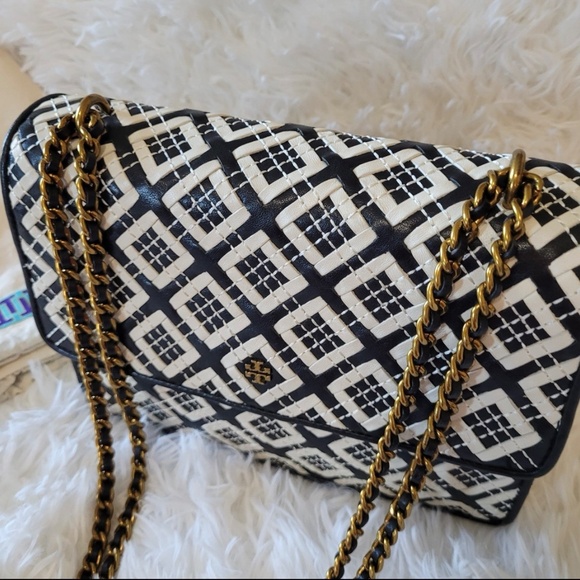 Tory Burch Robinson Convertible Crossbody Shoul - Picture 5 of 5